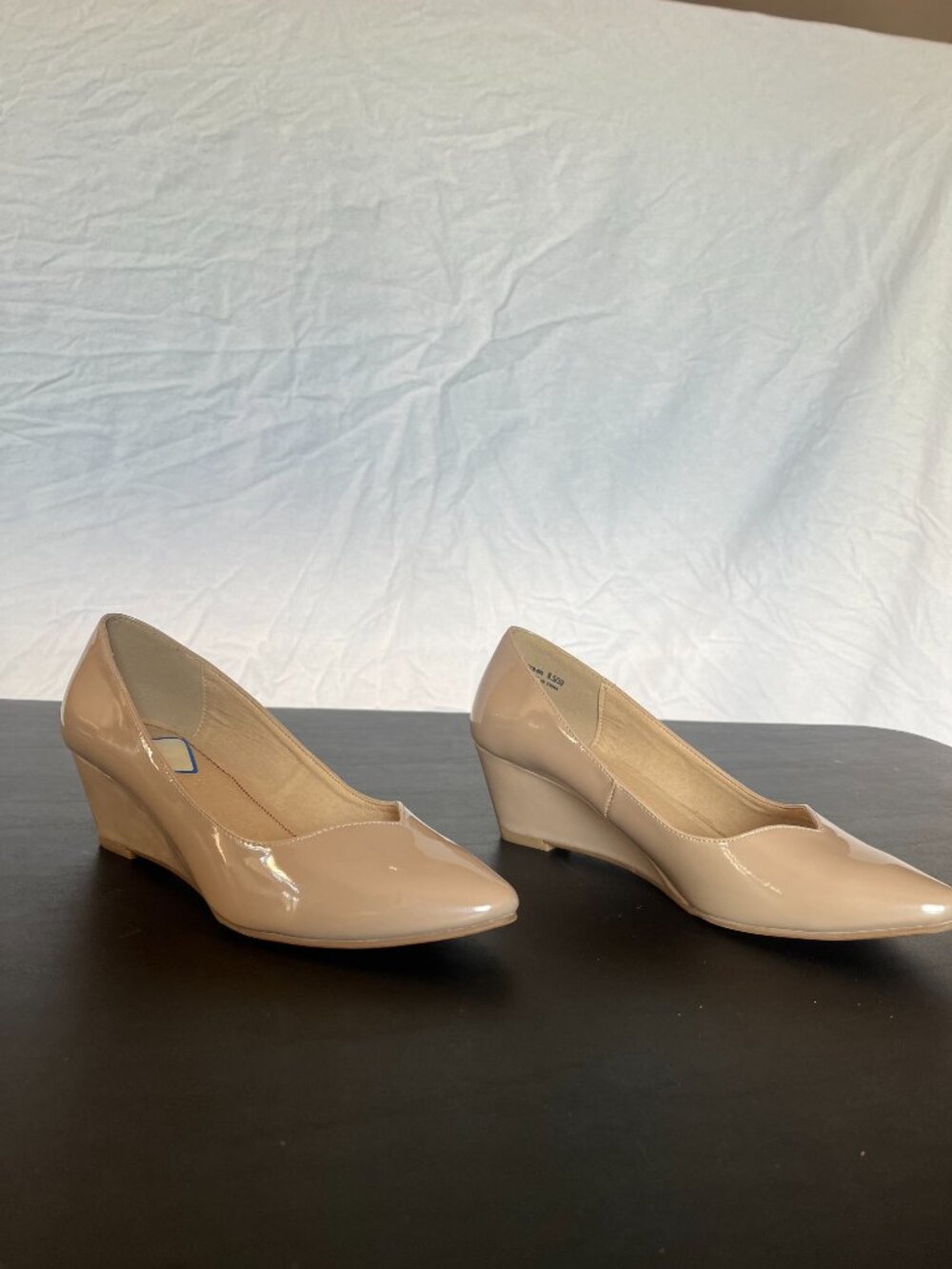 CL by Laundry, Beige, 8.5 Heels